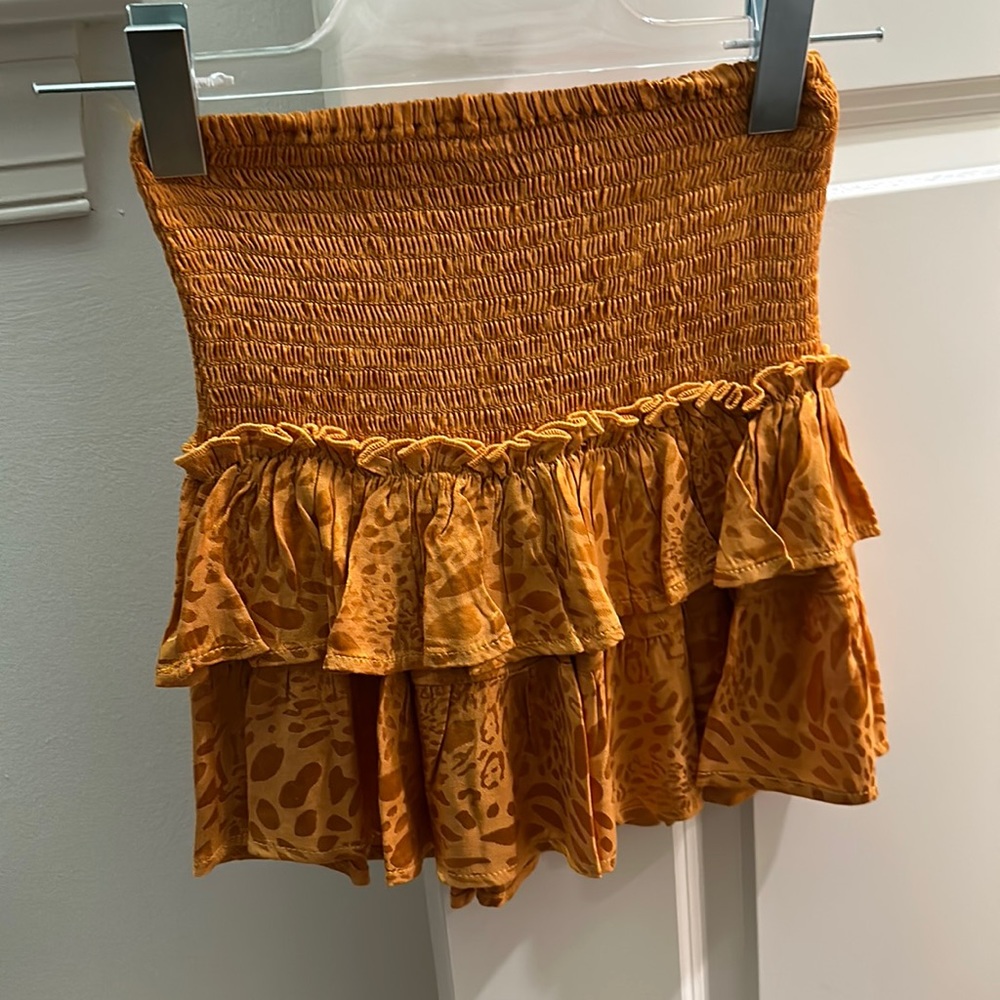 isabella’s cabinet skirt. size small but could prob fit an xs. never worn before